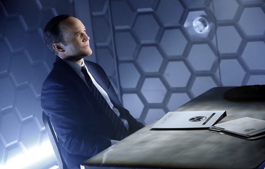 L'agent Coulson en salle d'interrogatoire