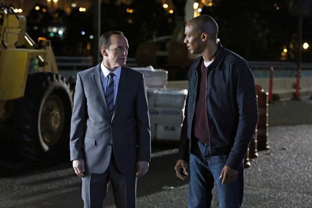 Phil Coulson et Mike Peterson 
