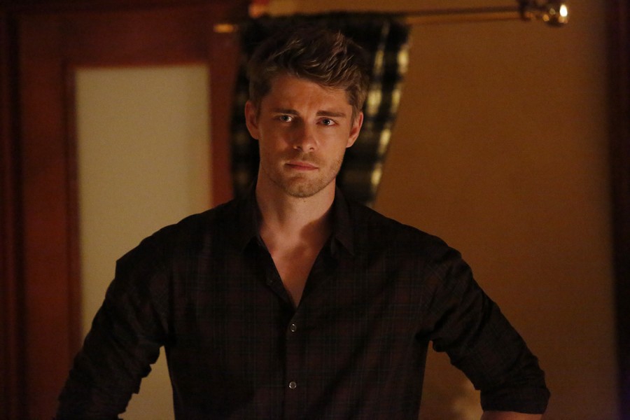 Lincoln Campbell (Luke Mitchell)