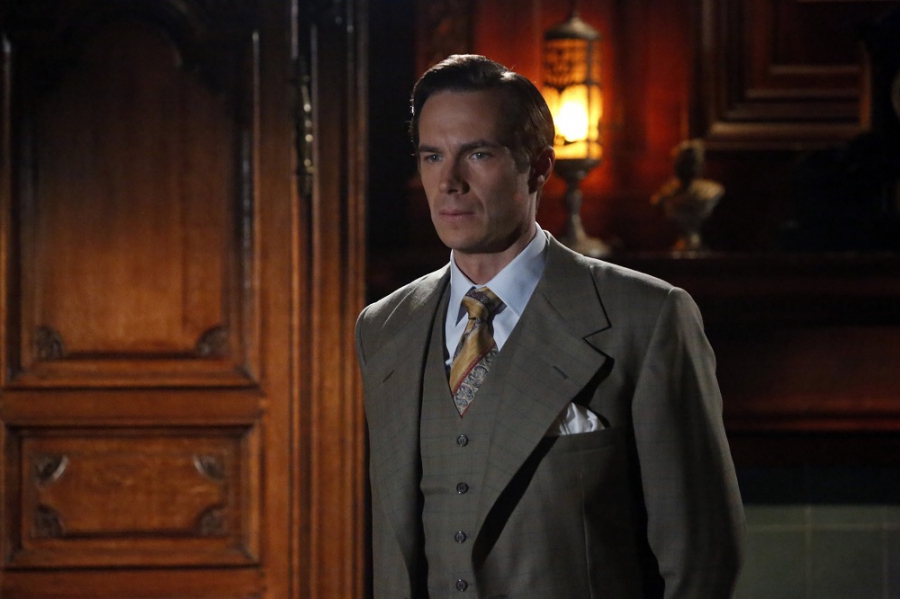 Edwin Jarvis (James D'Arcy)