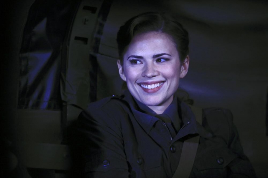 Peggy Carter (Hayley Atwell) 