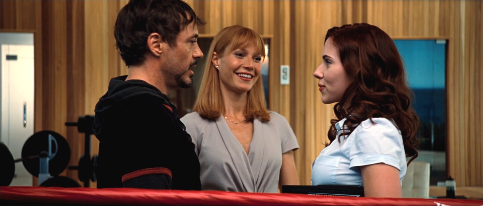 Tony Stark, Pepper Potts et Natalie Rushman, film MARVEL Iron Man 2