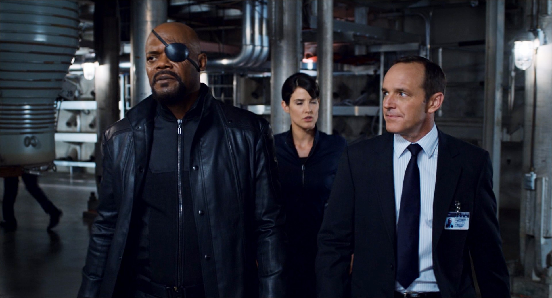 Phil Coulson avec Nick Fury et Maria Hill dans le film MARVEL Avengers