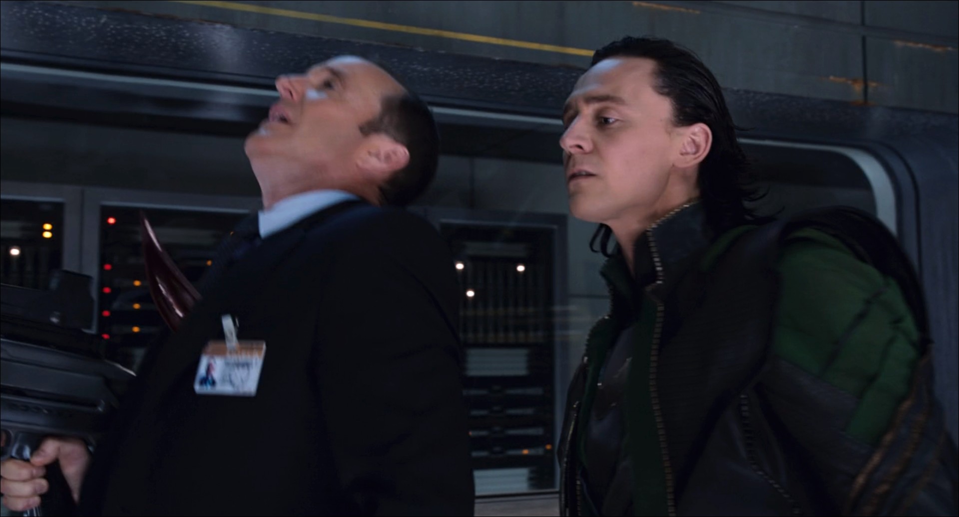 Phil Coulson et Loki dans le film MARVEL Avengers