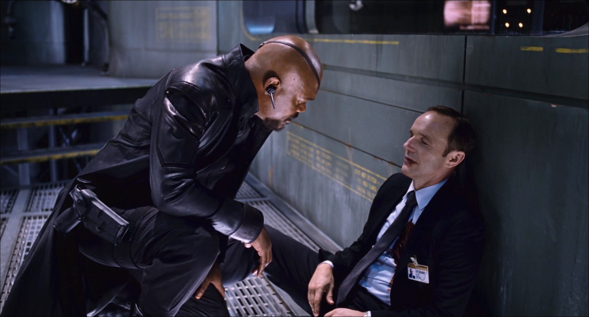 Phil Coulson et Nick Fury dans le film MARVEL Avengers